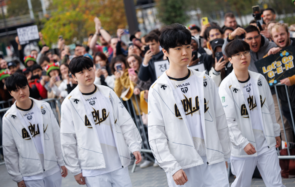 C9碾压TL,Chovy线上压制力十足宿敌对决八强赛,让粉丝疯狂欢呼 C9碾压TL,Chovy线上压制力十足宿敌对决八强赛,让粉丝疯狂欢呼