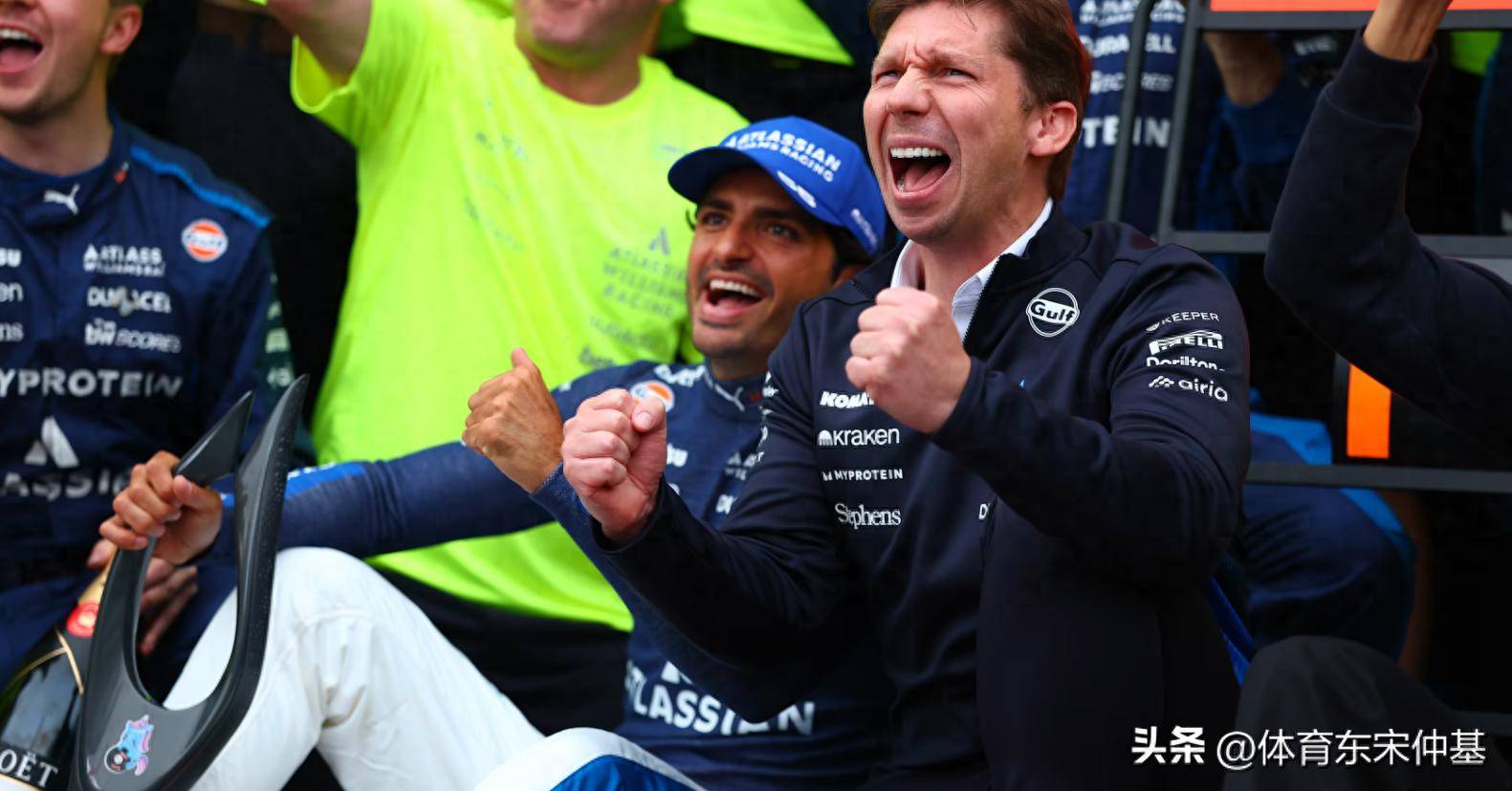 包含威廉姆斯逆转索伯车队,塞恩斯点燃赛场的词条 包含威廉姆斯逆转索伯车队,塞恩斯点燃赛场的词条