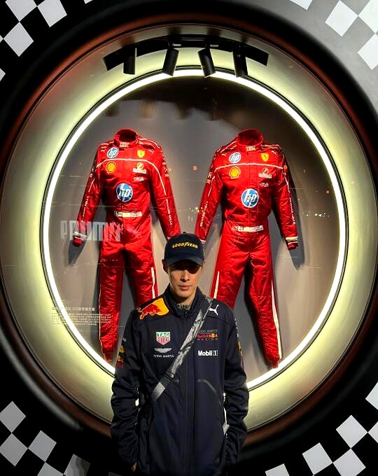 雷诺车队险胜红牛车队，维斯塔潘惊艳四座的简单介绍