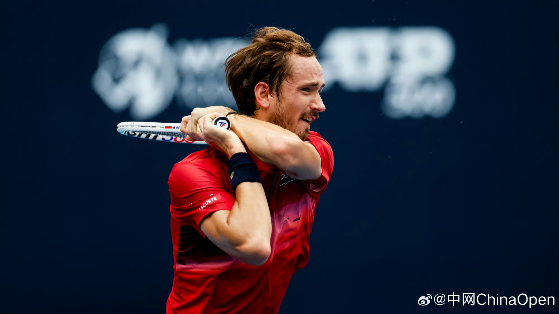 戴维斯杯绝杀法网,梅德韦杰夫带队取胜 戴维斯杯绝杀法网,梅德韦杰夫带队取胜