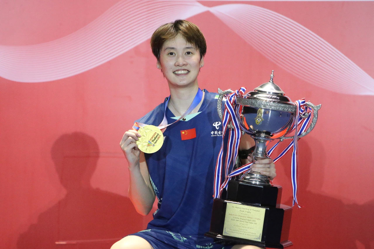 中国队翻盘法国队,陈雨菲点燃赛场 中国队翻盘法国队,陈雨菲点燃赛场