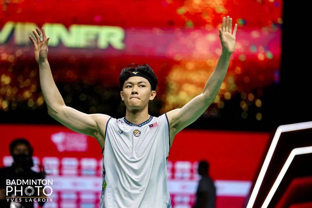 中国队横扫马来西亚队，李梓嘉状态火热