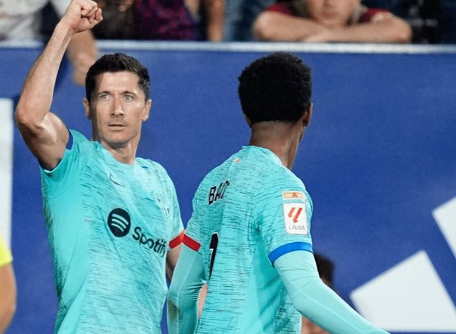 曼联碾压阿森纳,孔德带队取胜 曼联碾压阿森纳,孔德带队取胜